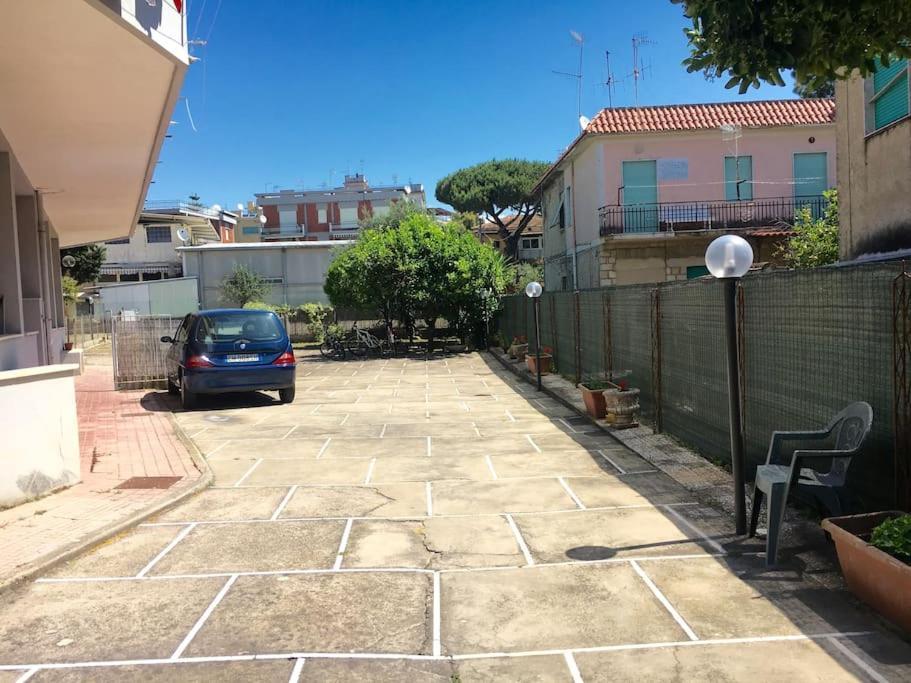 Girasole A Due Passi Dal Mare Apartment Minturno Bagian luar foto